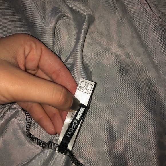 Silk leopard robe - Picture 2 of 2